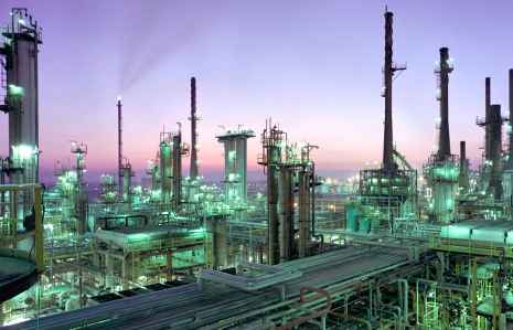 Нефтегазовая промышленность: операции нефтеперерабатывающего завода в виртуальной реальности
